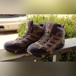 Merrell Vibram Moab 3 Walnut Colored Hiking Boots